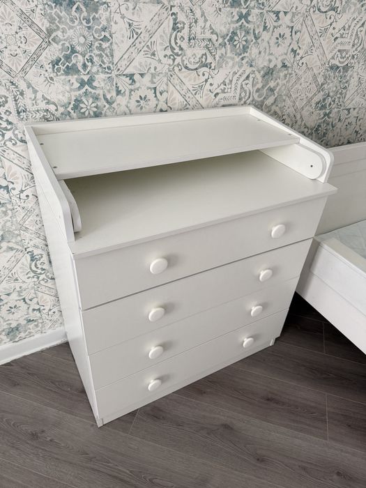 Комод с пеленальным столиком