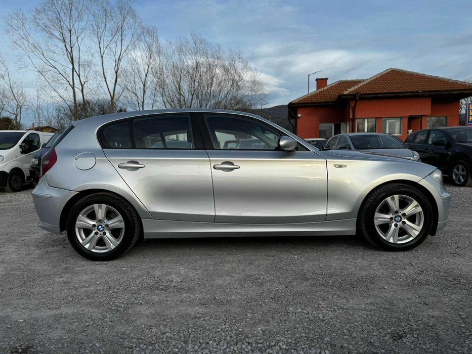 BMW 120 2D, Светло сив металик