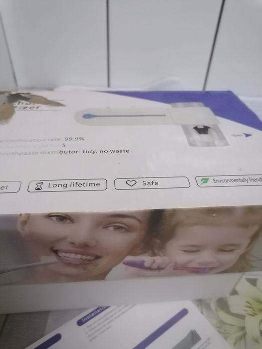 Sterilizator de periuțe dinții