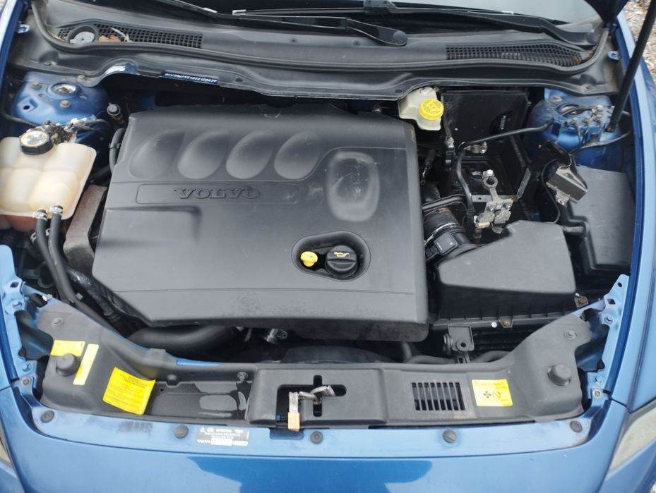 Волво В 50 2.0 HDI 136 коня. Само на части.