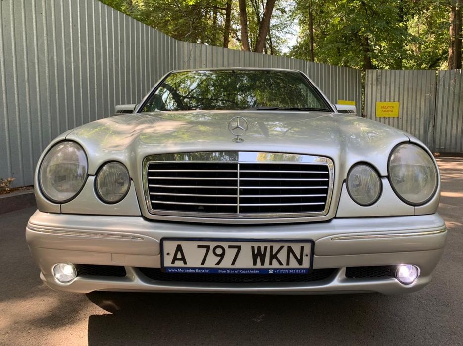 Мерседес 210 W210 передний бампер Рест До рест лупарик E55