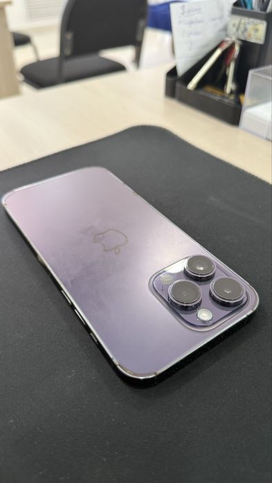 Продам айфон 14 про макс