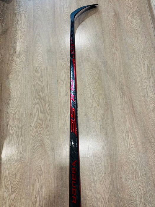 Хоккейнве клюшки Bauer и CCM