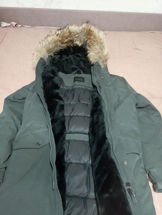 Продам зимнию курту