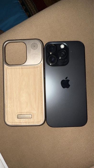 Айфон 16 про черни титан