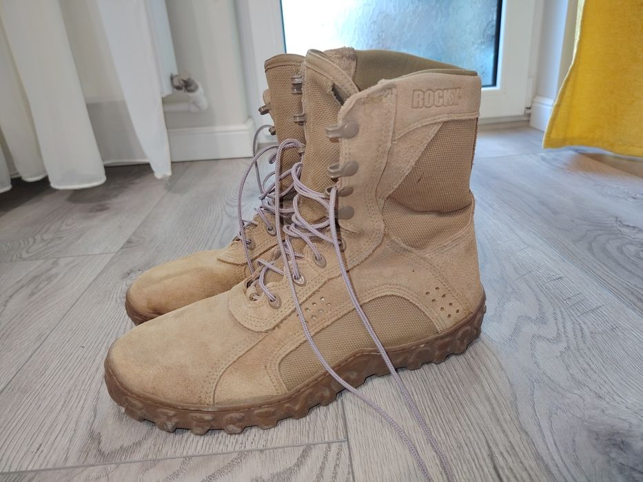 Bocanci militari Rocky