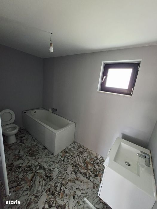 Casă de vânzare cu 4 camere/Com.Berceni/COMISION 0%