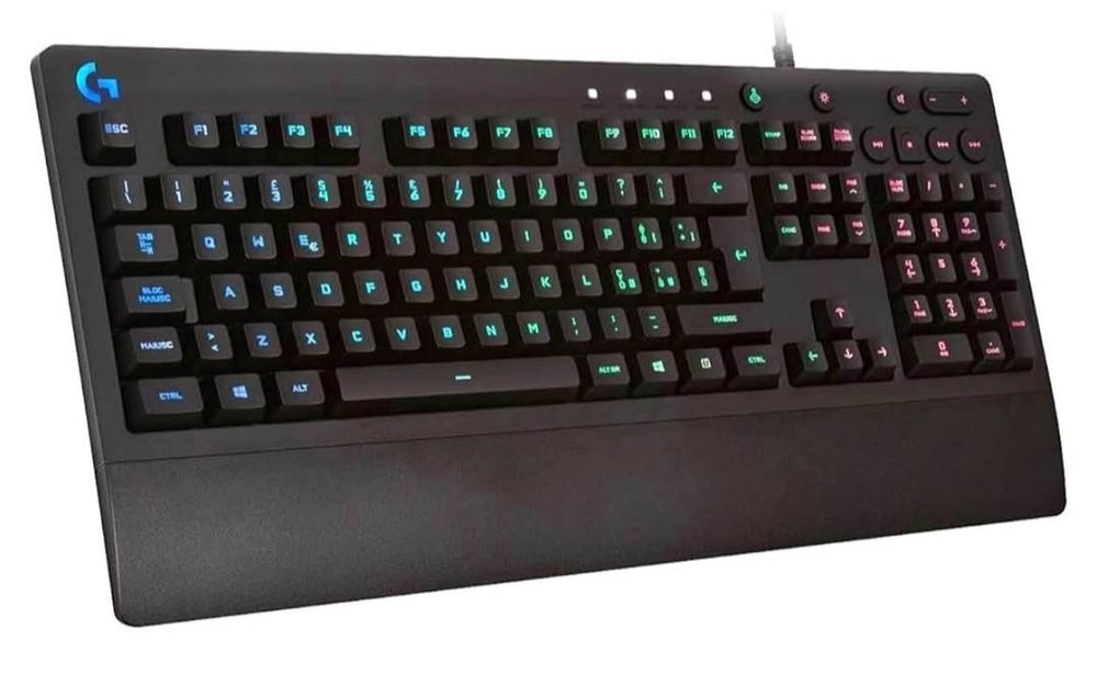 Tastatura Logitech g213 bonus 2 mouse