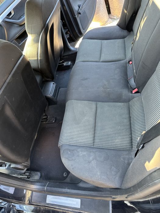 Curatare auto,canapele, saltele prin injectie-extractie