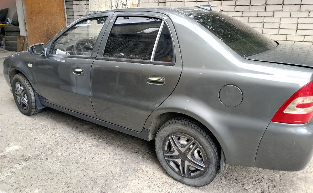 Продам автомобиль Geely