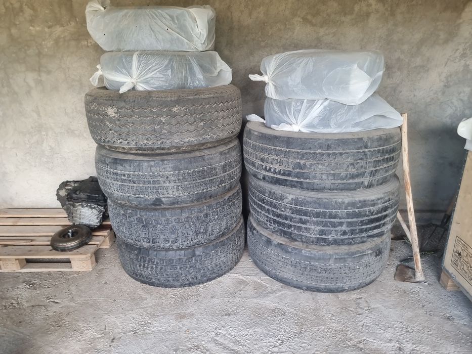 Продам б/у  шины  для Фуры