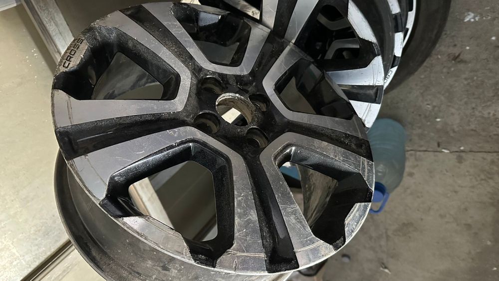 Диски от лада веста