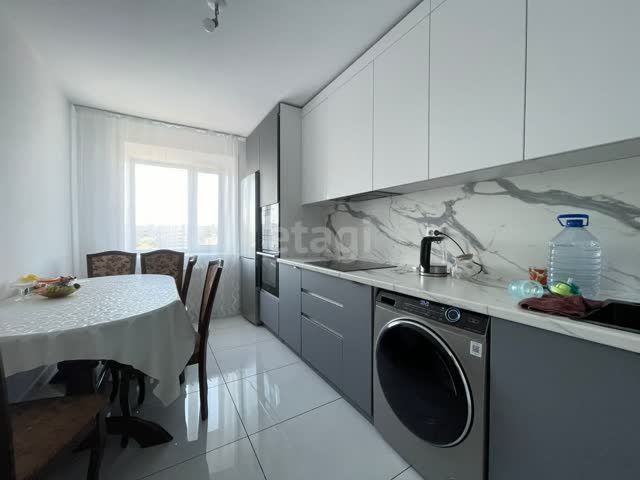 3х комнатная в 19мкр