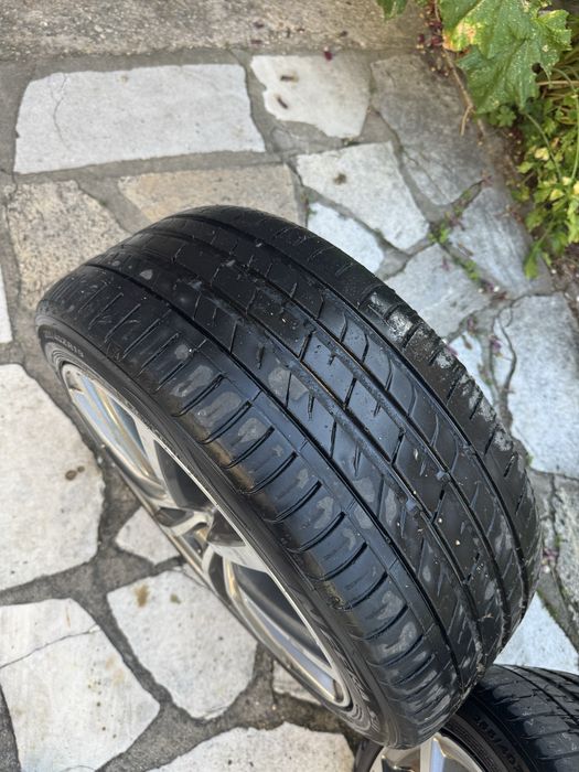 Джанти с гуми 8,5Jx19 EH2 ET45