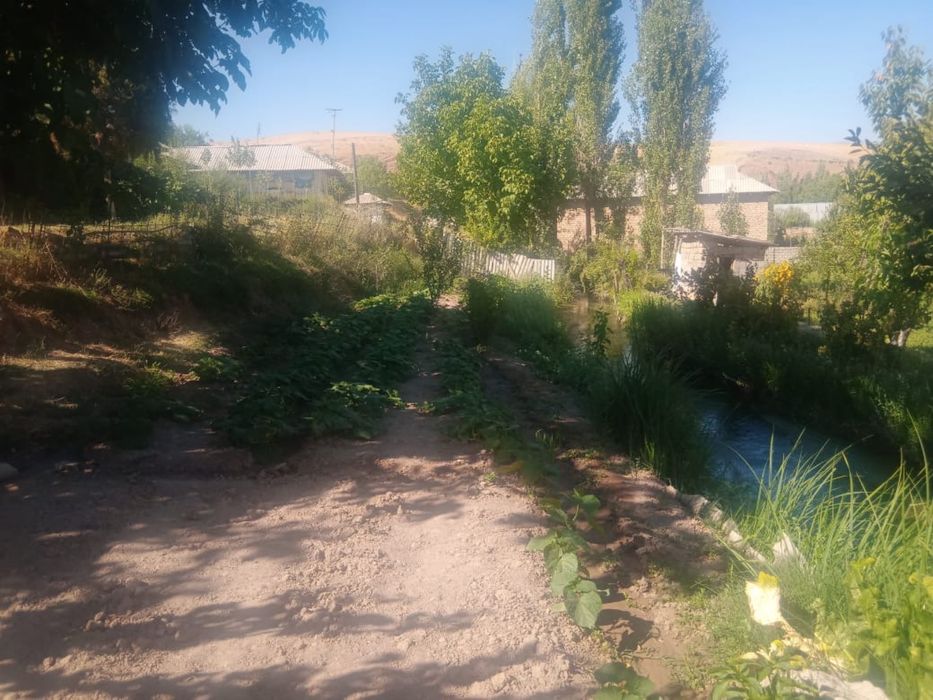 Продаётся зесля под дачу