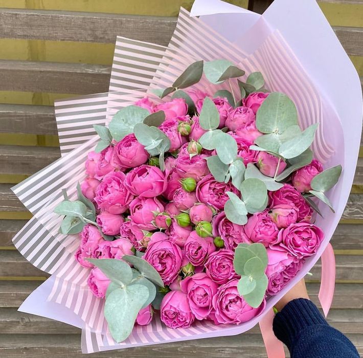 Пионы; розы цветы букеты