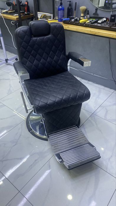 Продам  кресло барбера