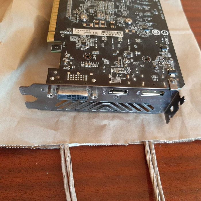 GTX 1050 2GB Видеокарта GDDR5