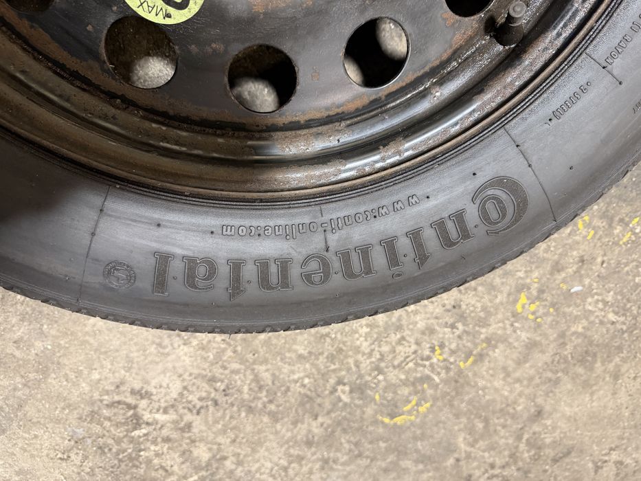 Резервна гума 17" /патерица/ за BMW с размери 135/90/17