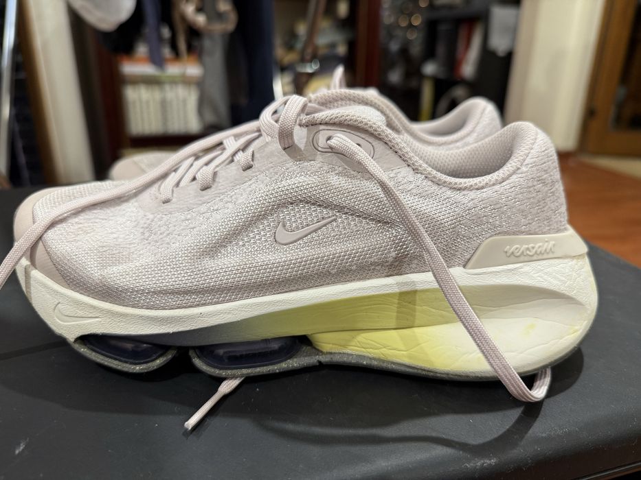 Маратонки Nike versair