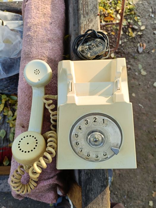 Telefoane fixe cu disc