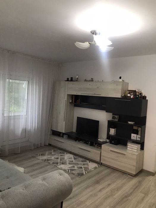 Inchiriez apartament 2 camere