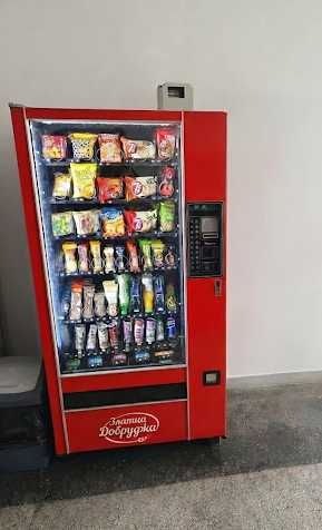 Вендинг машина Automatic Products ОГРОМЕН КАПАЦИТЕТ Здрава и Изгодна!