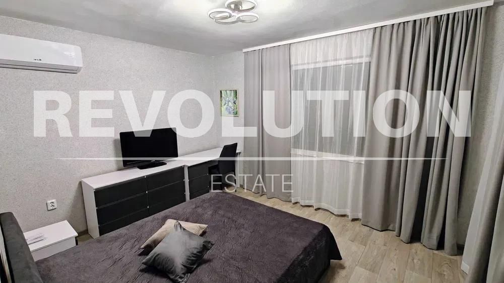 Дава се под наем Многостаен апартамент в Варна, Левски - 100 кв.м за 900 € - Снимка #6