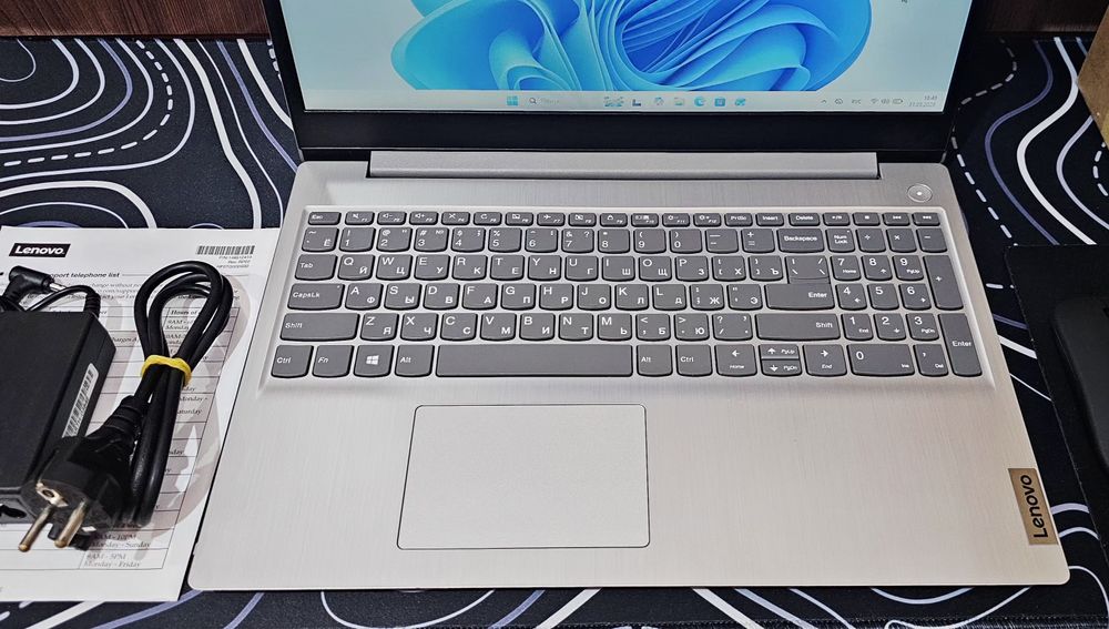Lenovo IDIAPAD 15 Ultra slimBook!