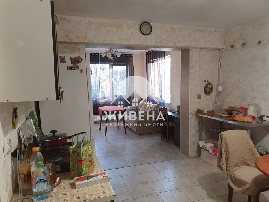 Продава обзаведена къща в с.Славеево, обл. Добрич