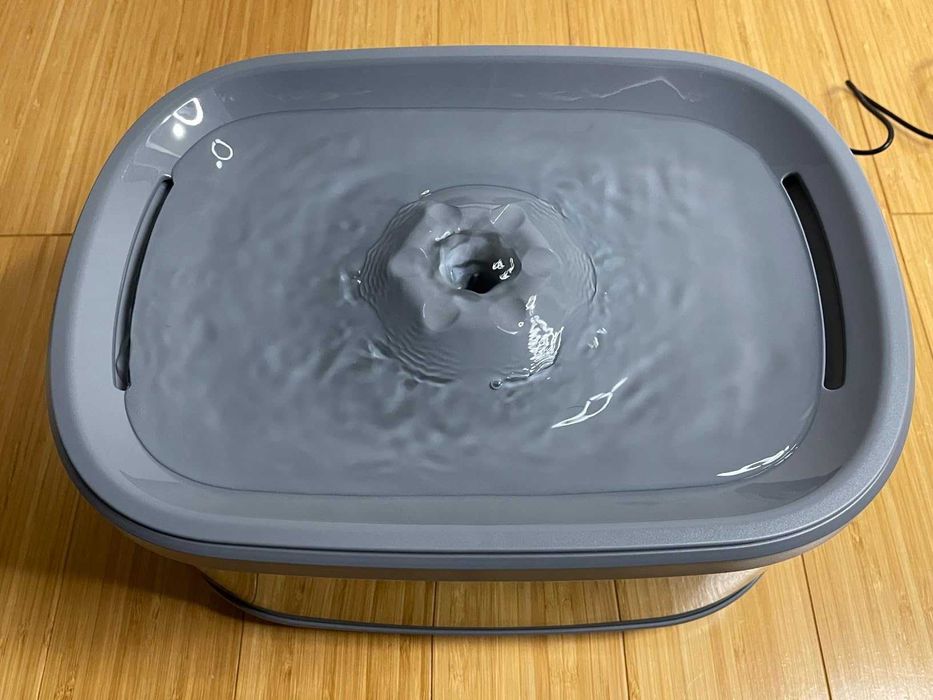 SIBAYS 300OZ 9L 2.4GAL Воден фонтан за домашни любимци