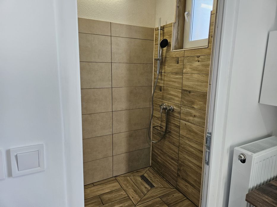 Inchiriez apartament cu o camera, zona Horea
