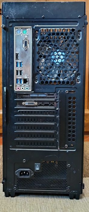 Calculator Unitate PC Gaming Ryzen 5 3400g Ram 16 Gb Video 4/ 8G