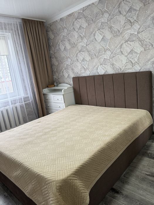 Продам 2 комнт квартиру Ткачёва 3 ТОРГ