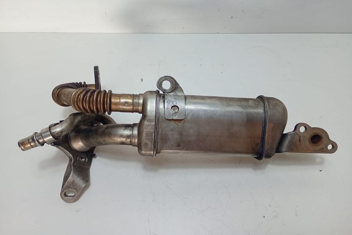 Racitor gaze 1.5 dci 147357324R Renault Captur  seria