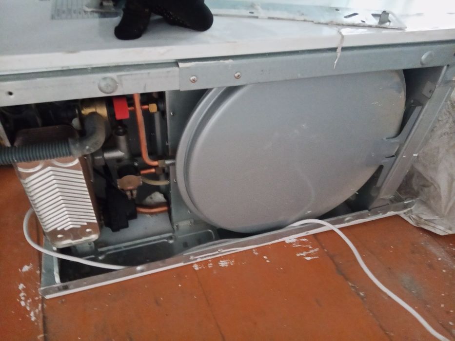 Катёл н а в е с н о й