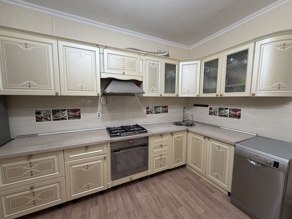 Кухонный гарнитур б/у