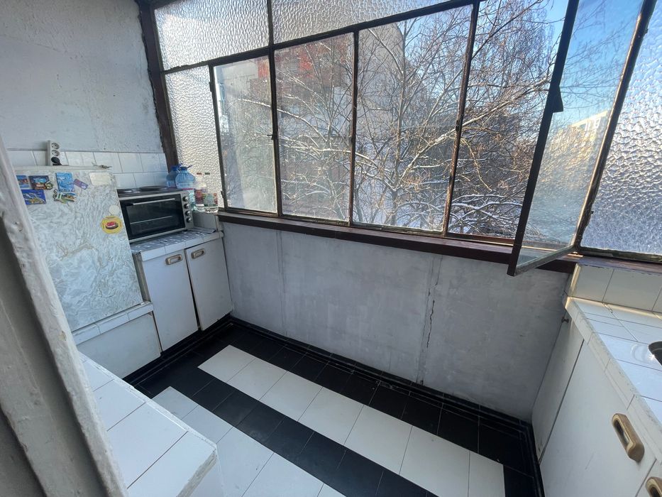 Дава се под наем Едностаен апартамент в Плевен, Сторгозия - 47 кв.м за 199.41 € - Снимка #2