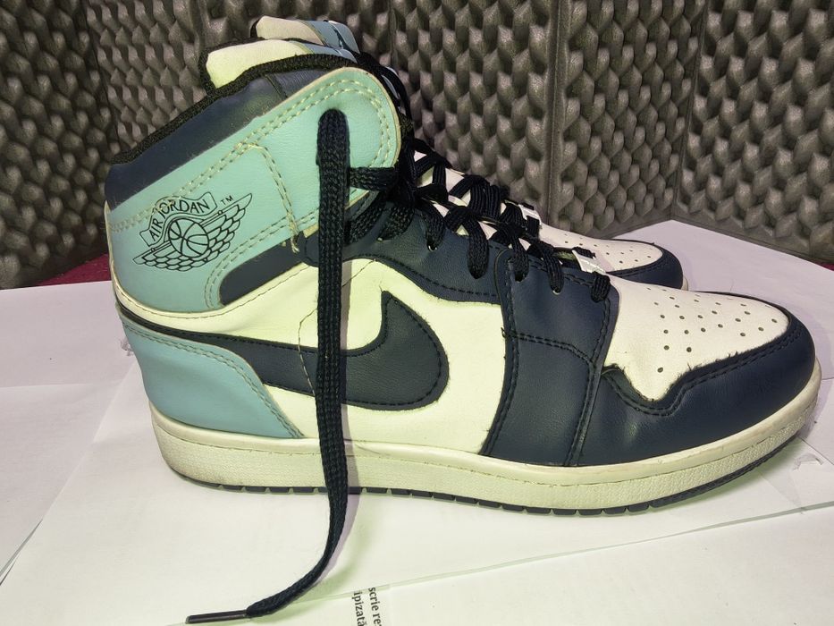 Nike Air Jordan (Obsidian)
