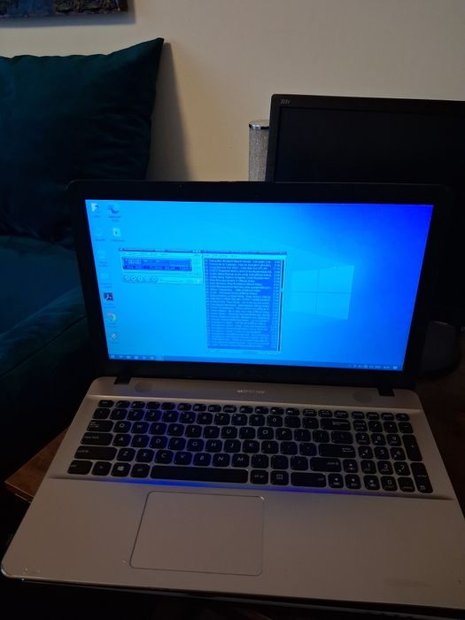 Laptop hp ssd  celeron