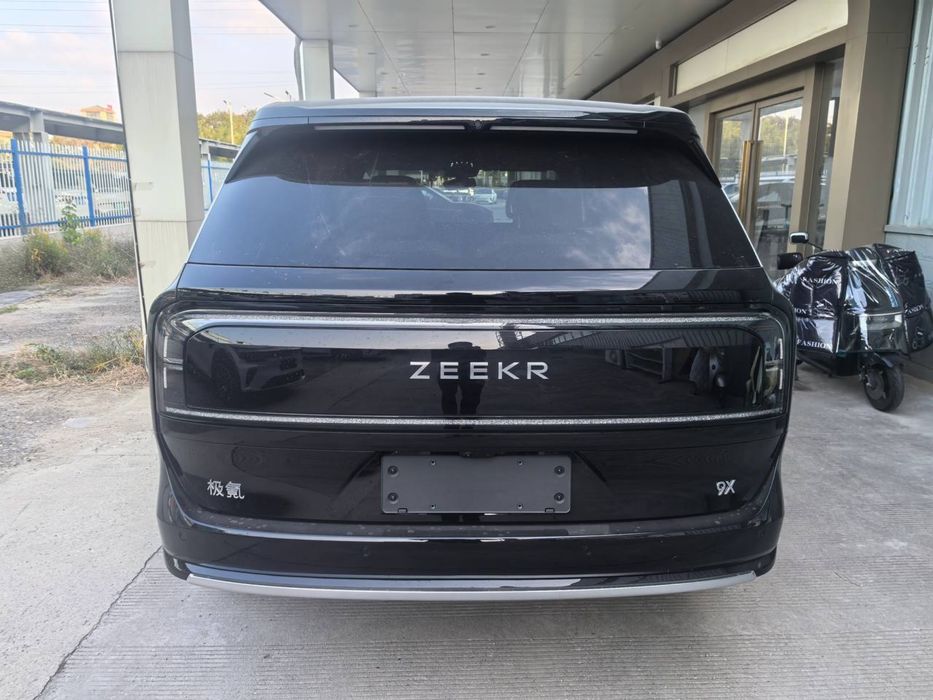 Zeekr X9 ultra pozitsia