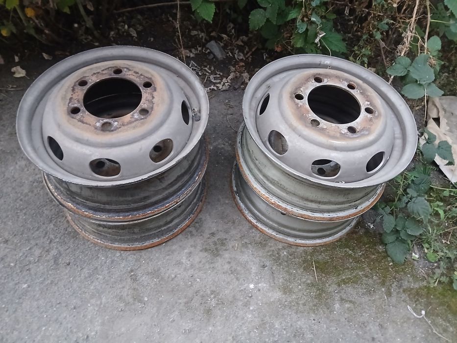 Продам диск на размер 14-15