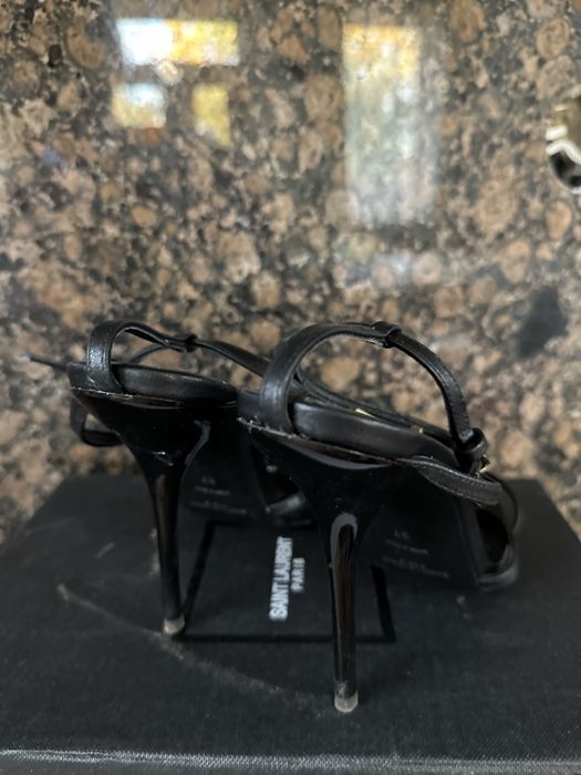 Дамски сандали на ток