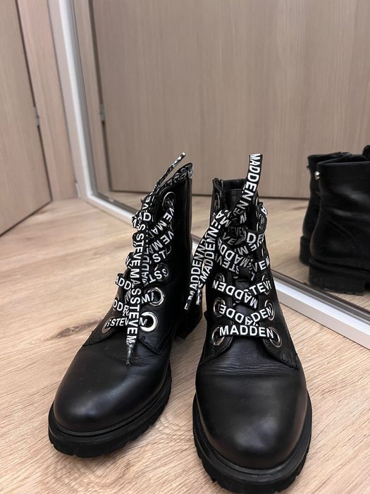 Bocanci Steve Madden mărimea 38
