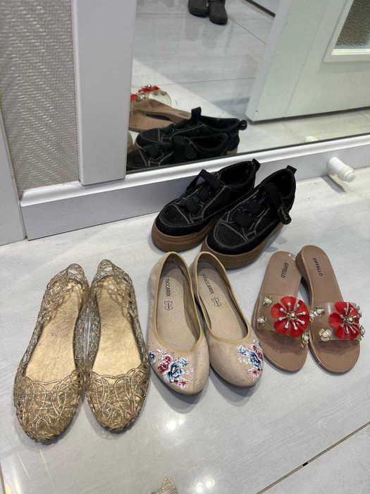 Пакет обуви, 4 пары, балетки, сланцы, закрытая обувь