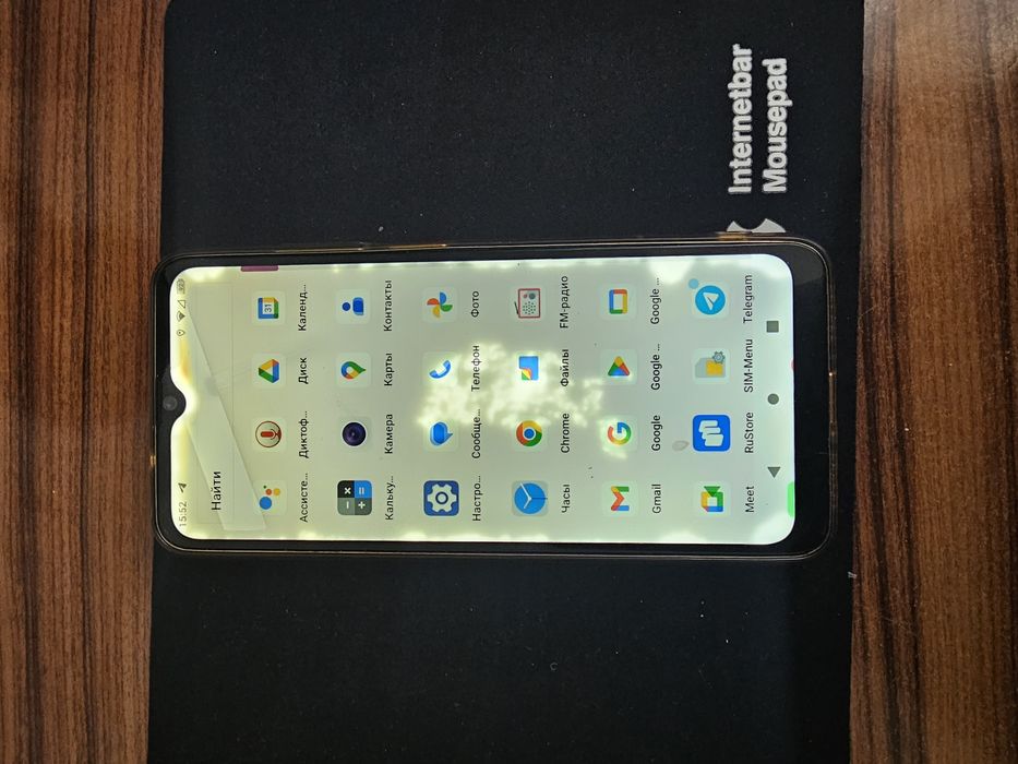 Продаётся телефон