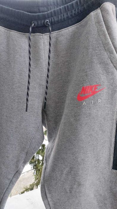 Nike Air долнище много запазено XL