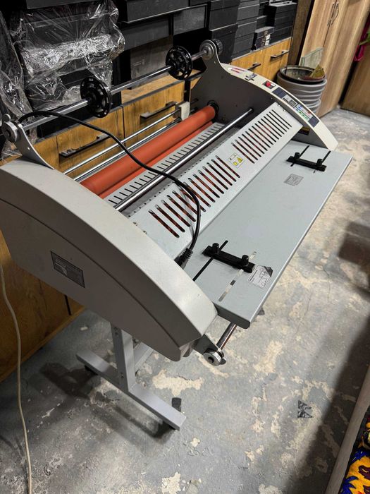 Laminatsiya apparati FM650A 60 sm