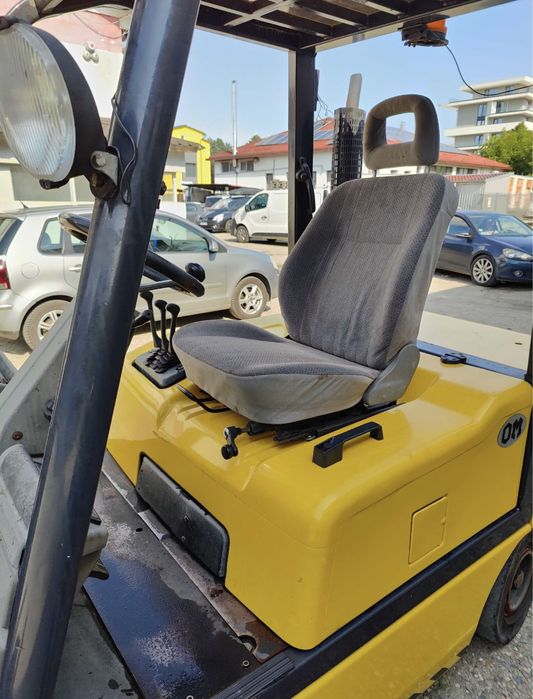 Vând sau schimb motostivuitor OM