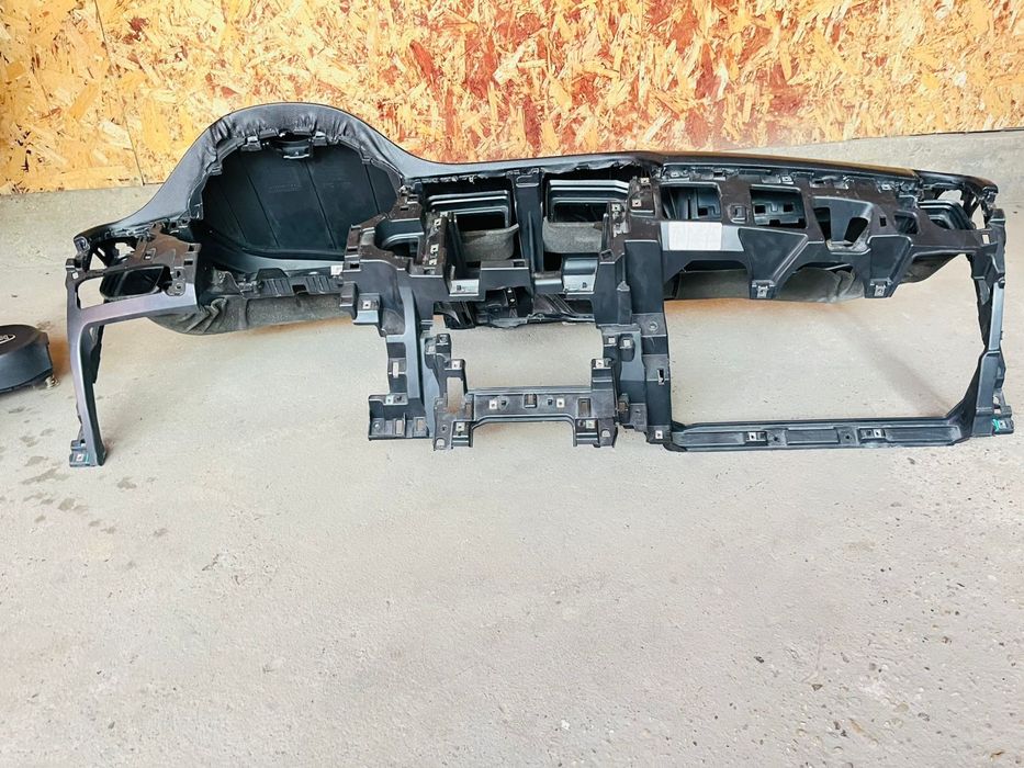 Торпедо Kia Rio 4